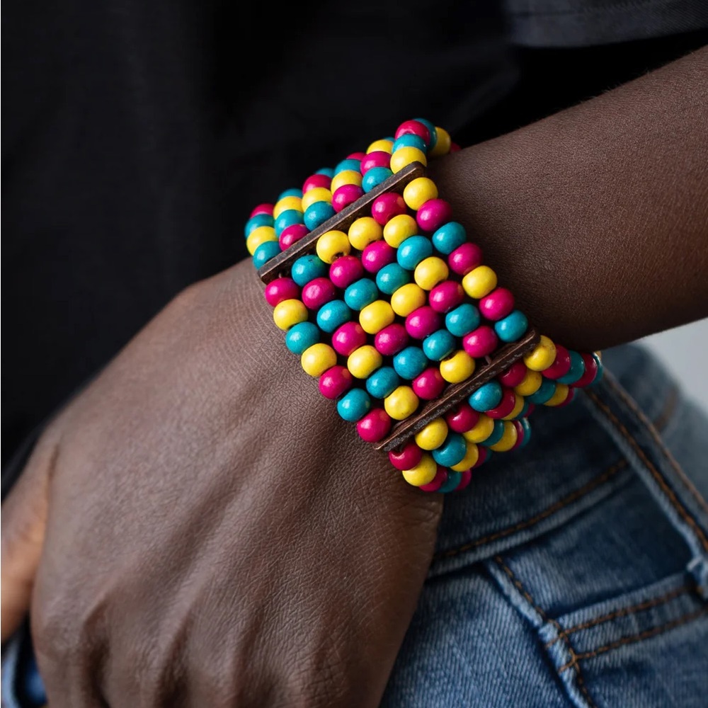 ❤️‍🔥5/$25❤️‍🔥 Tanning in Tanzania Multi Bracelet